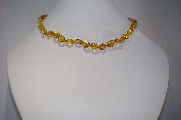 photo-ref-024-mc-bijoux-collier-bébé-ambre-uni-certifié